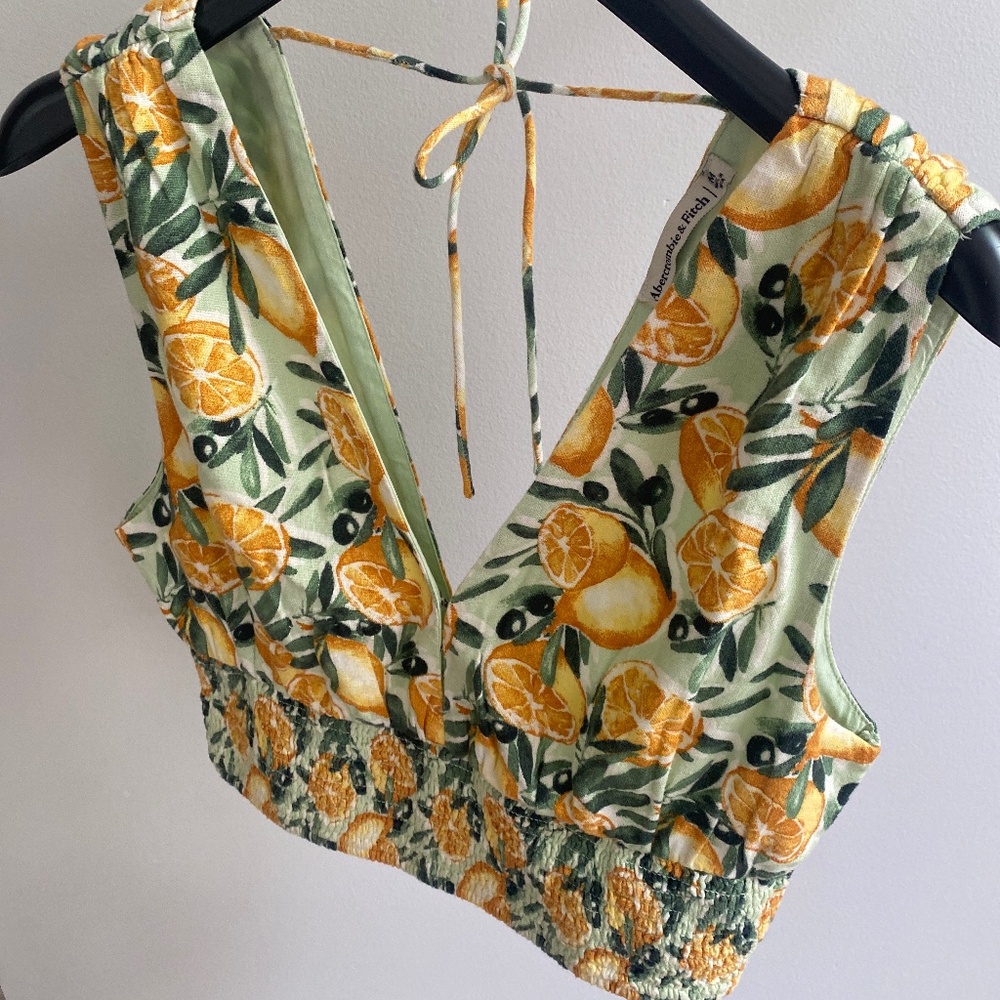 Abercrombie & Fitch linen blend lemon 🍋 print top